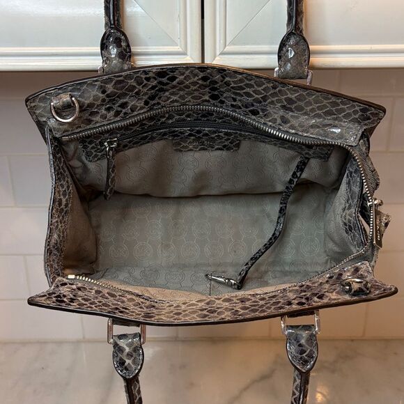Michael Kors Selma Python Snakeskin Medium Convertible Tote Satchel - Picture 13 of 16